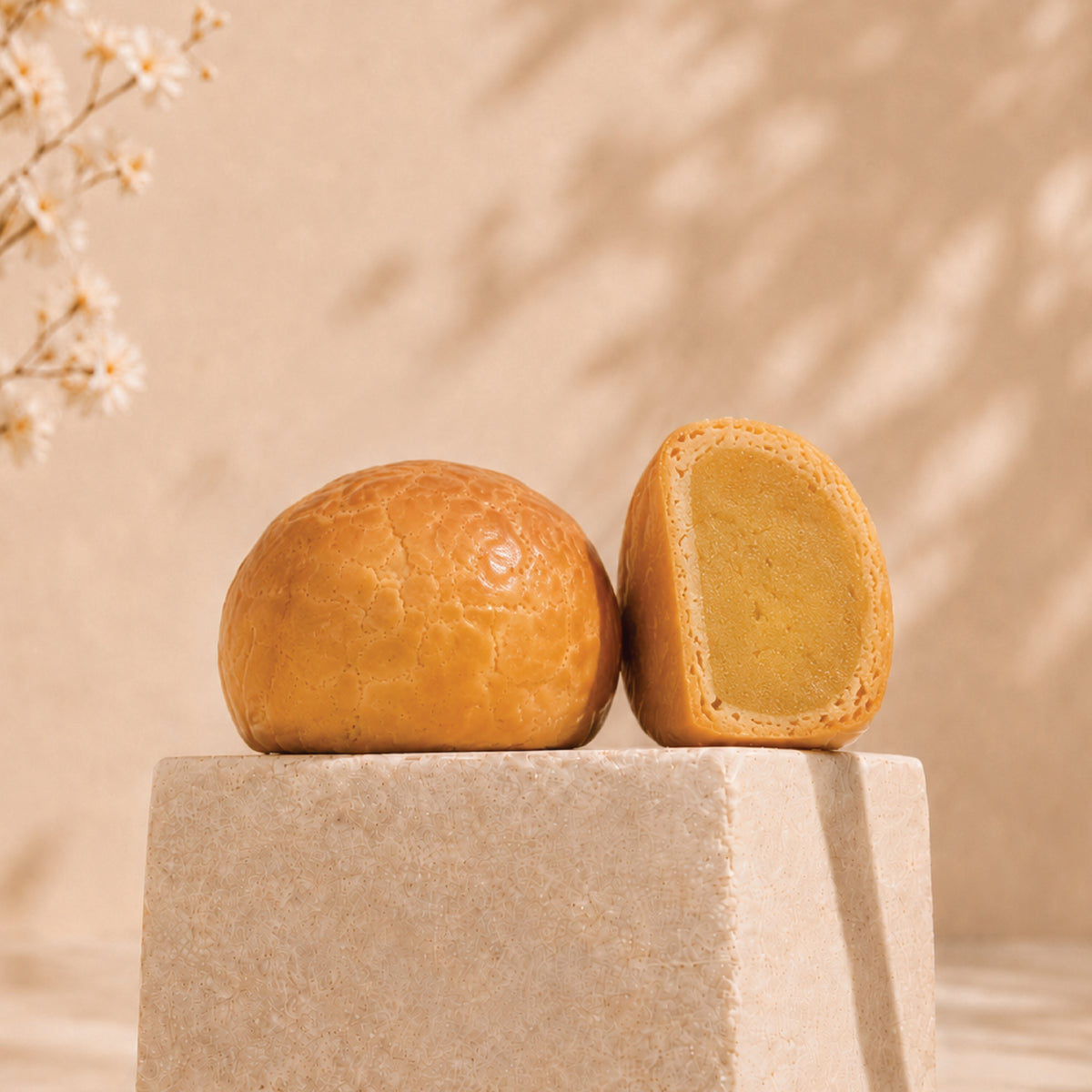 (4 piece set) golden salted egg custard shanghai-style mooncake